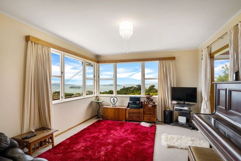 Photo of property in 26 Akatea Road, Korokoro, Lower Hutt, 5012