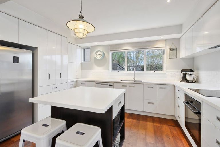 Photo of property in 10 Geddis Street, Rangiora, 7400