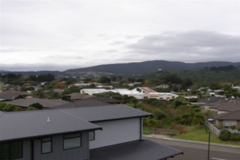 Photo of property in 2 Telford Way, Raumati Beach, Paraparaumu, 5032