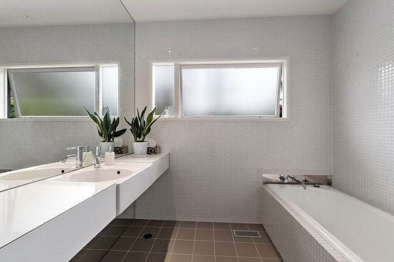 Photo of property in 19c Killarney Street, Takapuna, Auckland, 0622