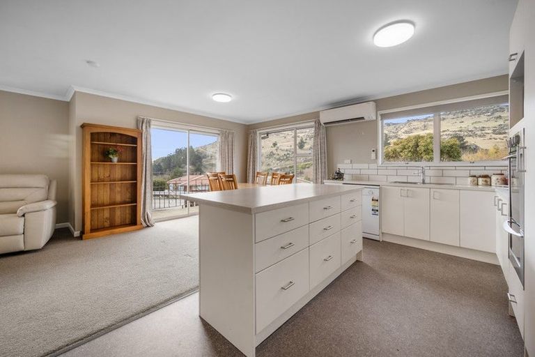 Photo of property in 2 Ancrum Street, Roxburgh, 9500