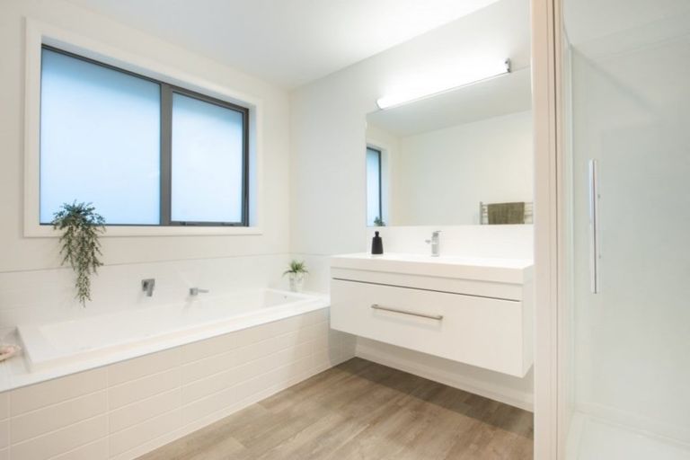 Photo of property in 39 Kahuparere Crescent, Pyes Pa, Tauranga, 3112