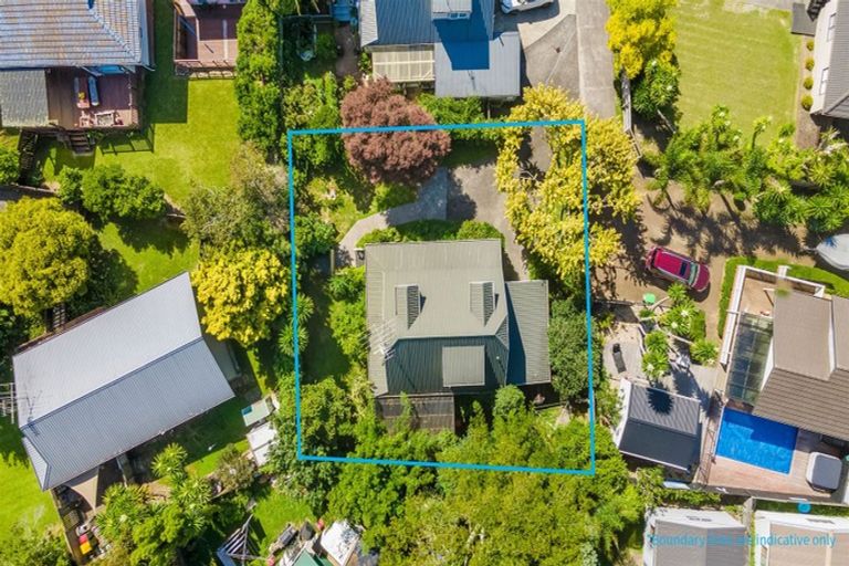 Photo of property in 2/36 Gosford Drive, Botany Downs, Auckland, 2010