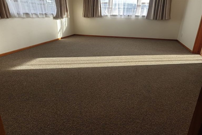 Photo of property in 9 Falcon Street, Cannons Creek, Porirua, 5024