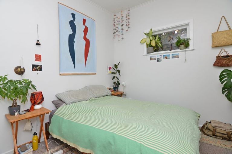 Photo of property in 10 Claremont Grove, Mount Victoria, Wellington, 6011