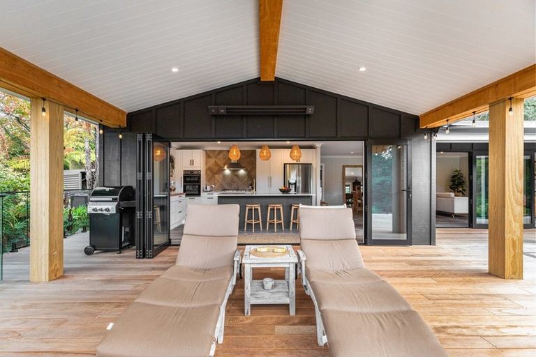 Photo of property in 72 Reid Road, Glenbrook, Waiuku, 2681