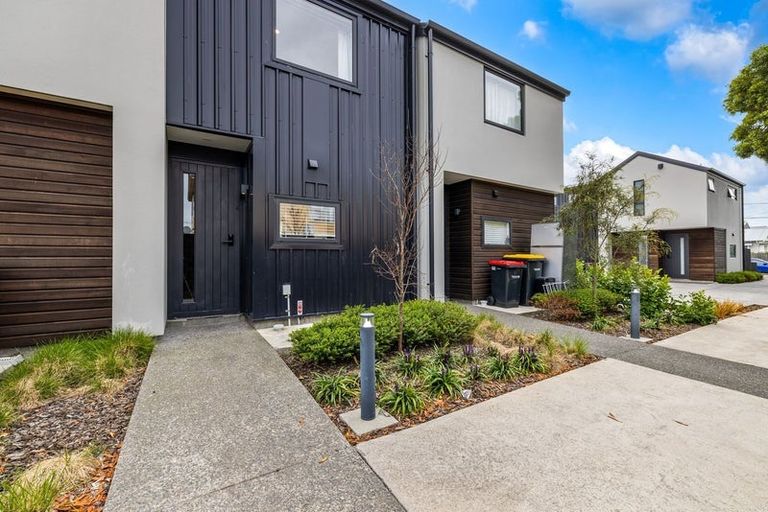 Photo of property in 4/89 Champion Street, Edgeware, Christchurch, 8013