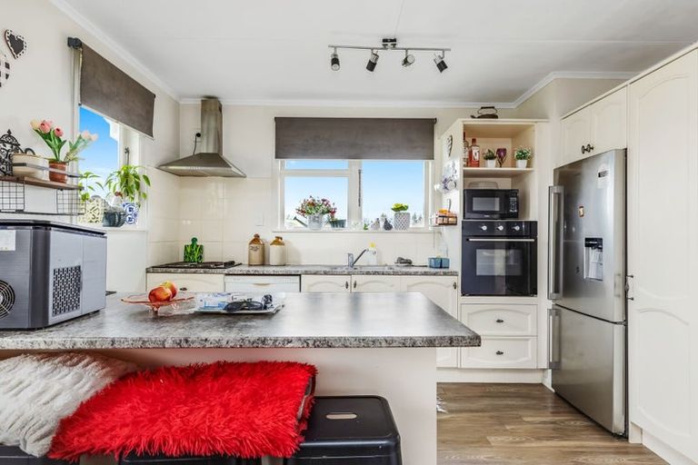 Photo of property in 34 Maire Street, Wairakei, Taupo, 3332