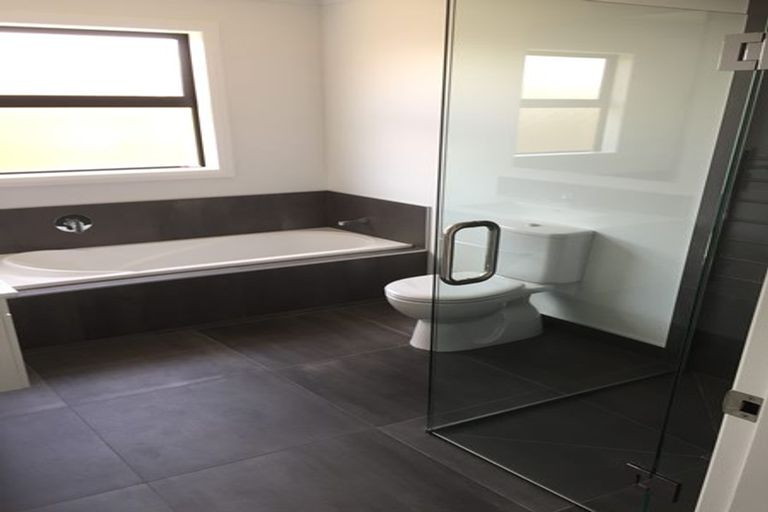 Photo of property in 17 Serenity Crescent, Kelvin Grove, Palmerston North, 4414