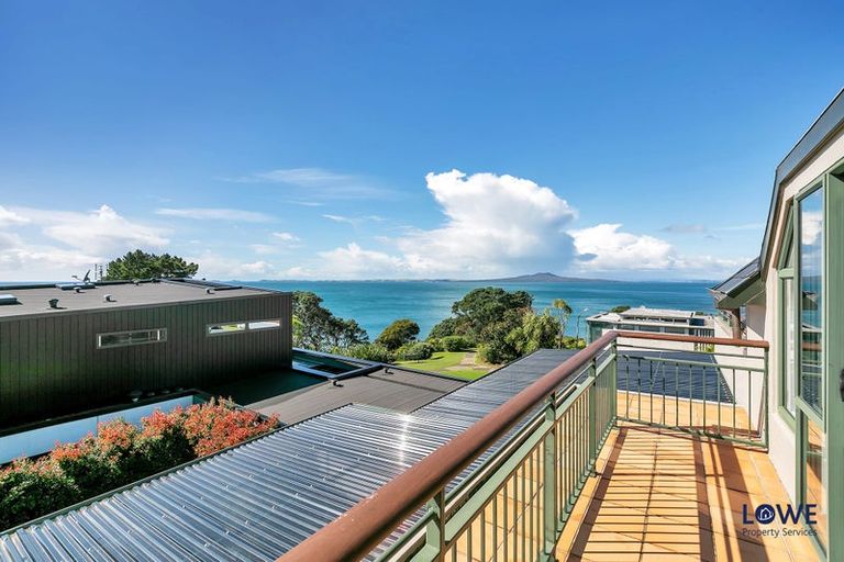 Photo of property in 1a Bournemouth Terrace, Murrays Bay, Auckland, 0630
