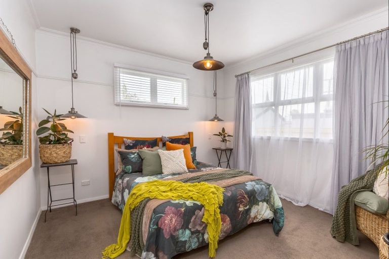 Photo of property in 5 Jellicoe Street, Greytown, 5712