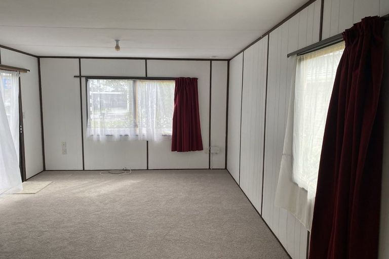 Photo of property in 41a Centreway Road, Orewa, 0931