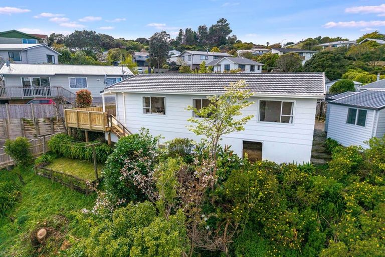Photo of property in 12 Gaff Place, Whitby, Porirua, 5024