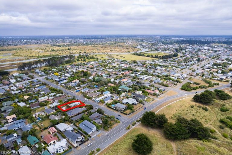 Photo of property in 17 Tovey Street, New Brighton, Christchurch, 8061