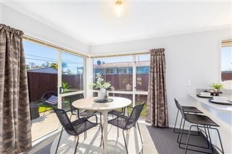 Photo of property in 2 Daniela Lane, Linwood, Christchurch, 8062