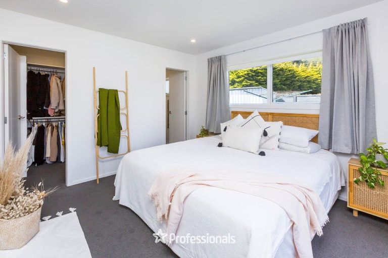 Photo of property in 21 Salisbury Crescent, Wallaceville, Upper Hutt, 5018