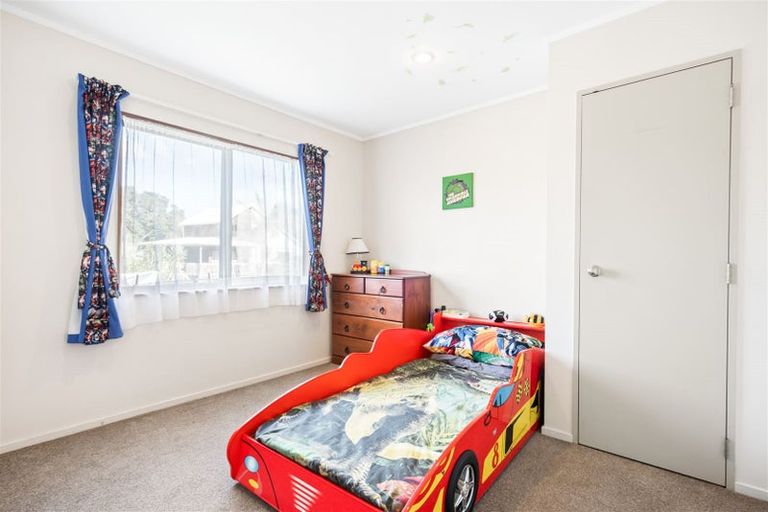 Photo of property in 1/39 Langton Road, Stanmore Bay, Whangaparaoa, 0932