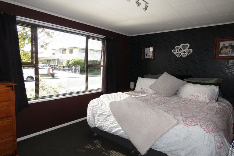 Photo of property in 153 Cunningham Crescent, Grasmere, Invercargill, 9810