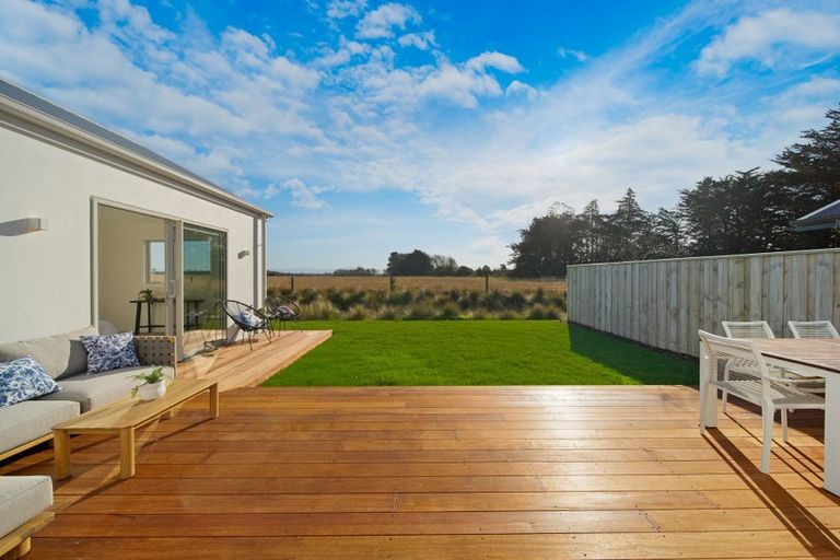 Photo of property in 53 Mehrtens Crescent, Woodend, 7691
