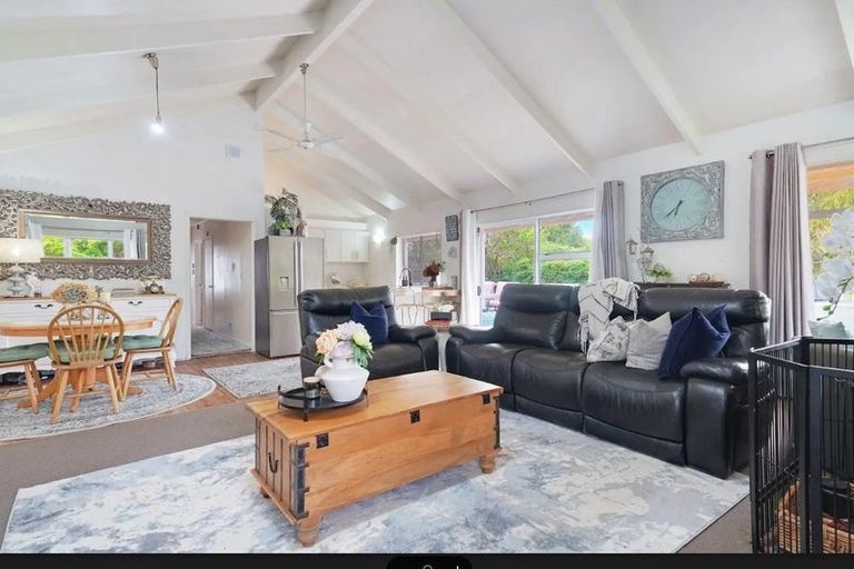 Photo of property in 65 Golding Road, Pukekohe, 2677