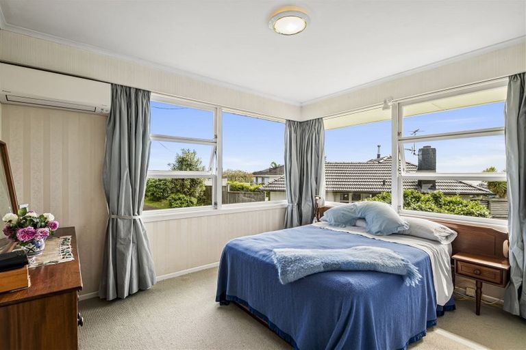 Photo of property in 1 Elizabeth Place, Mairangi Bay, Auckland, 0630