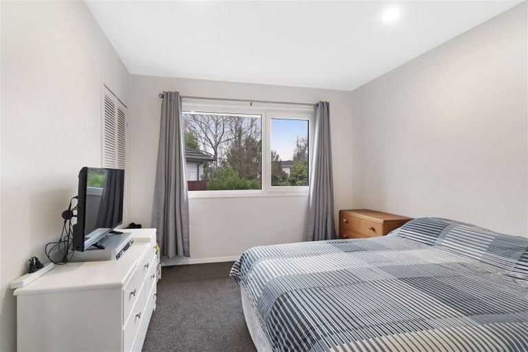 Photo of property in 23 Jenkins Avenue, Redwood, Christchurch, 8051