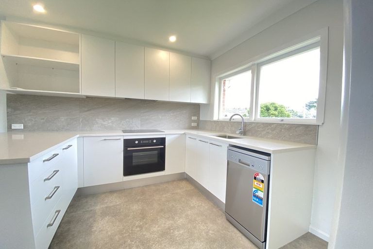 Photo of property in 5/19 Lake Pupuke Drive, Takapuna, Auckland, 0622