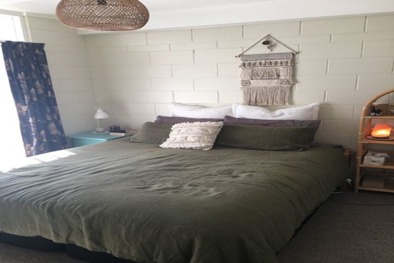 Photo of property in 15 Megan Avenue, Pakuranga Heights, Auckland, 2010