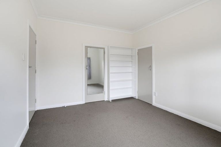 Photo of property in 595 Queen Street East, Levin, 5510