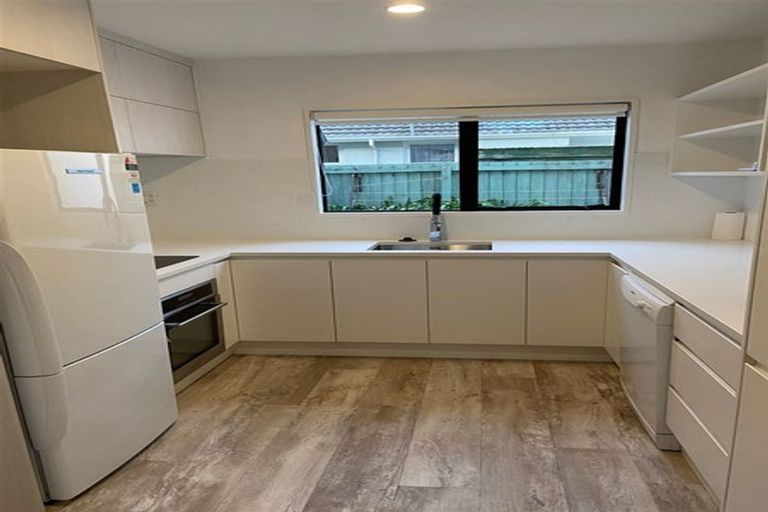 Photo of property in 2/54 Derby Street, St Albans, Christchurch, 8014