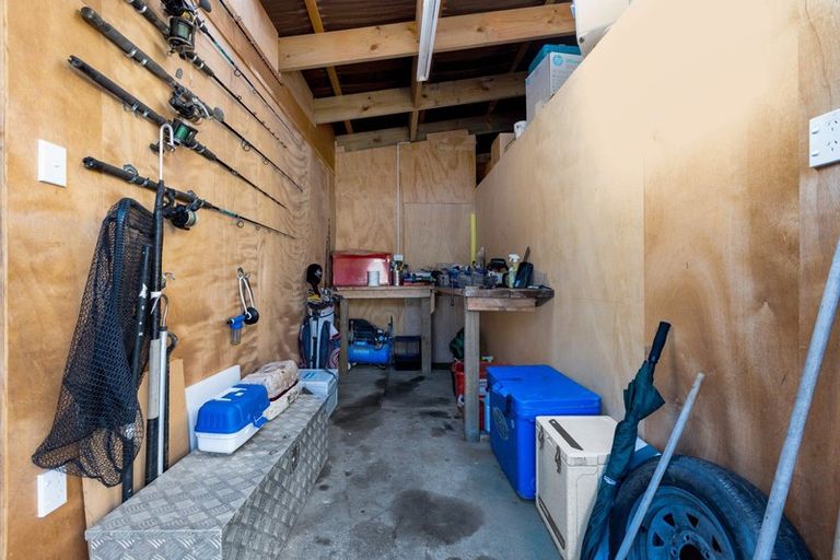 Photo of property in 42 Whakapaki Street, Urenui, 4375