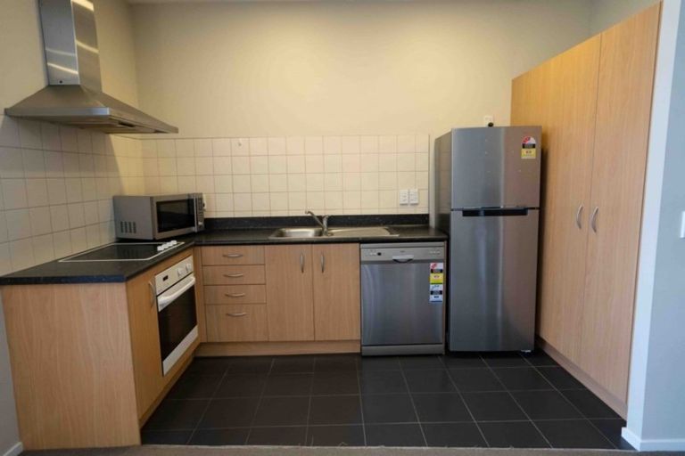 Photo of property in Stadium Garden Flats, 418/107 Thorndon Quay, Pipitea, Wellington, 6011