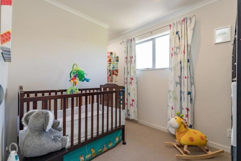 Photo of property in 29 Kiriwai Road, Paremata, Porirua, 5024