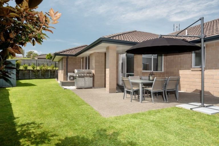 Photo of property in 4 Falcon Drive, Welcome Bay, Tauranga, 3112