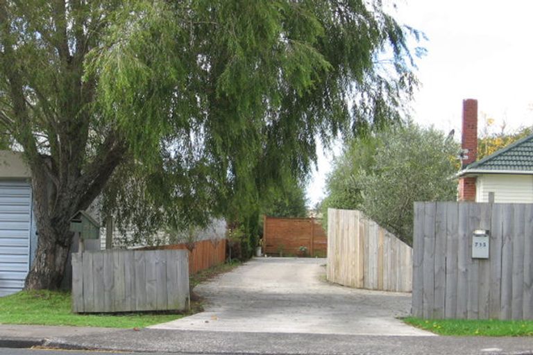 Photo of property in 715a Te Atatu Road, Te Atatu Peninsula, Auckland, 0610