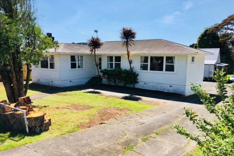 Photo of property in 1/221 Birkdale Road, Birkdale, Auckland, 0626