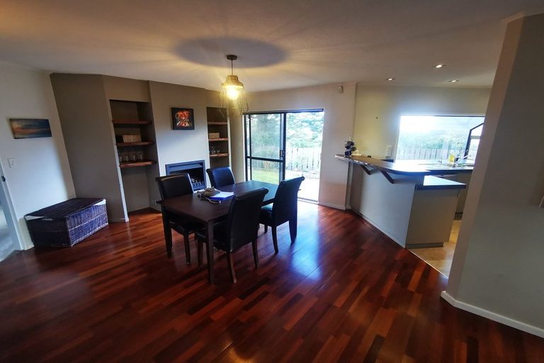 Photo of property in 58 Frobisher Street, Island Bay, Wellington, 6023