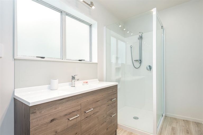 Photo of property in 184 Major Hornbrook Road, Mount Pleasant, Christchurch, 8081