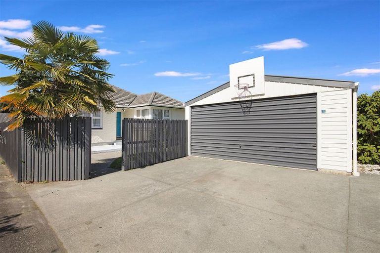 Photo of property in 2/6 Oakhurst Place, Russley, Christchurch, 8042