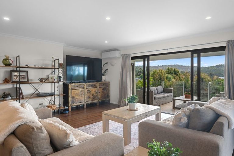 Photo of property in 53 Okura River Road, Okura, Albany, 0792