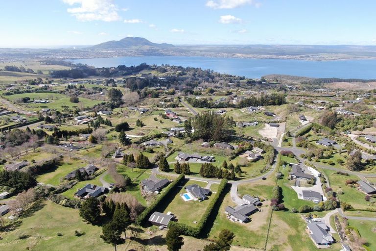 Photo of property in 15 Maple Grove, Acacia Bay, Taupo, 3385