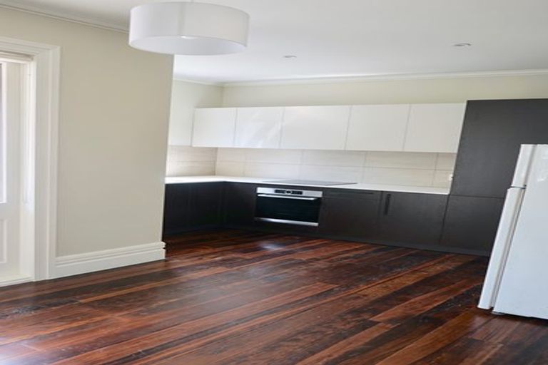 Photo of property in 9b Tudor Street, Devonport, Auckland, 0624