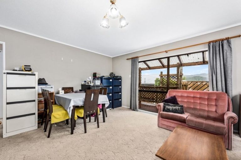Photo of property in 1/20 Gentian Street, Timberlea, Upper Hutt, 5018