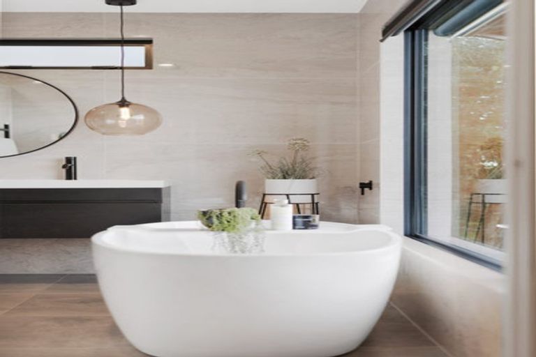 Photo of property in 175 Sandspit Road, Shelly Park, Auckland, 2014