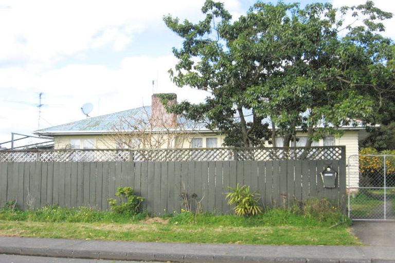 Photo of property in 78 Sutton Crescent, Papakura, 2110