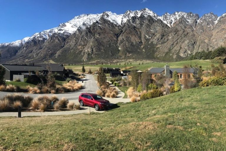 Photo of property in 29 Pendeen Crescent, Jacks Point, Queenstown, 9371