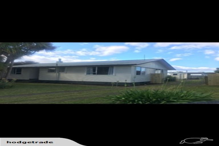 Photo of property in 15 Runciman Place, Dannevirke, 4930