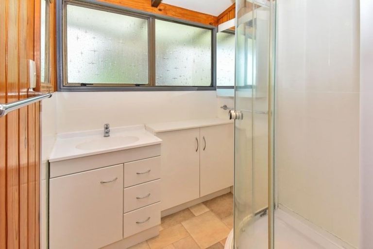 Photo of property in 6 Vela Place, Clarks Beach, 2122