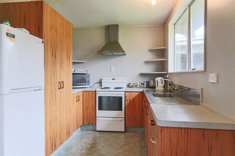 Photo of property in 13 Tawari Street, Inglewood, 4330