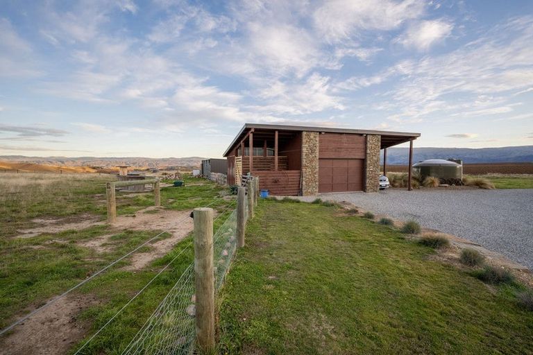 Photo of property in 309 Golden Road, Springvale, Alexandra, 9393